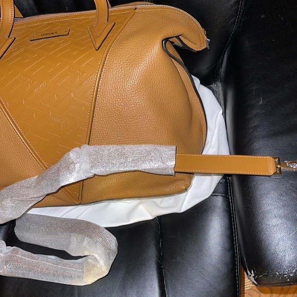 Versace Greca Embossed leather tote bag - Picture 11 of 16